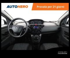 LANCIA Ypsilon YZ09467 - 7