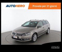 VOLKSWAGEN Passat DT54358