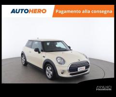 MINI Cooper D UB66097 - 6