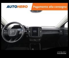 VOLVO XC40 WX28297 - 8