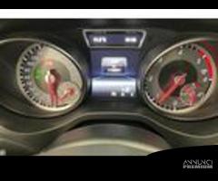 MERCEDES-BENZ CLA 200 TN06704 - 13