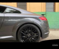 Cerchi NUOVI Audi TT da 19 cod.9822