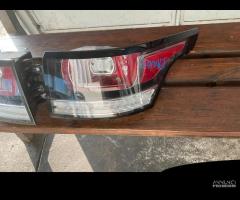 FANALE POSTERIORE RANGE ROVER SPORT 2015 - 1