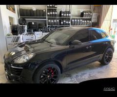 Cerchi NUOVI Porsche Macan GTS raggio 21 cod.92832 - 4