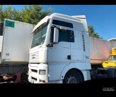 cabina trattore stradale camion man per ricambi - 1