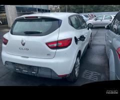 renault clio IV DEL 2015 PER RICAMBI