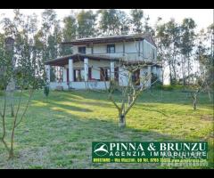 Santa giusta - cirras villa terreno 12.000 mq