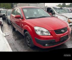 muso kia rio 2008 per ricambi