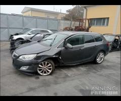 Opel Astra j station wagon 2011 1.7 a17dtr