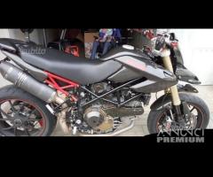 Fianchetti laterali serbatoio carbonio hypermotard - 5