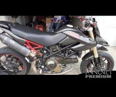 Fianchetti laterali serbatoio carbonio hypermotard - 3