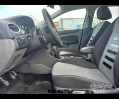 Ford focus 1.6 TDI con gancio traino - 9