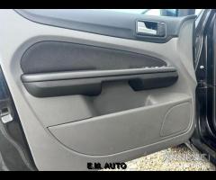 Ford focus 1.6 TDI con gancio traino - 13