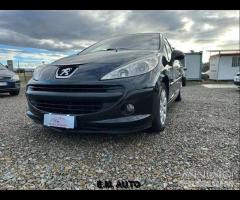 Peugeot 207 1.4 HDI auto x neopatentati