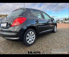 Peugeot 207 1.4 HDI auto x neopatentati