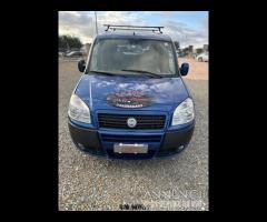 Fiat Doblo 1.9 JTD 5 posti vetrato