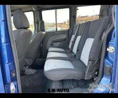 Fiat Doblo 1.9 JTD 5 posti vetrato - 11