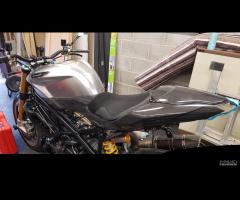 UNGHIA MONOPOSTO CARBONIO DUCATI STREETFIGHTER 848 - 6