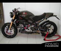 Accessori ricambi carbonio ducati monster