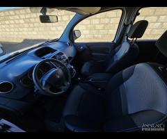 Renault Kangoo 5 posti autocarro 1.5 DCI -77980 km - 12