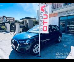 AUDI Q3 35 TDI S tronic Business TETTO