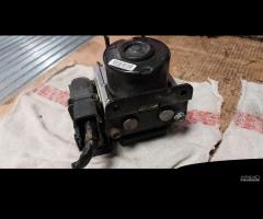 Gruppo abs Mazda 2 1.4 anno 2008 06.2102-0468.4