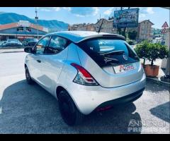 LANCIA Ypsilon 1.0 FireFly 5 porte S&S Hybrid Ec