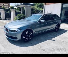 BMW 520 d aut. Touring Luxe PELLE- TELECAMERA - 3