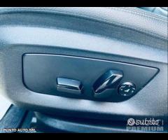 BMW 520 d aut. Touring Luxe PELLE- TELECAMERA - 17