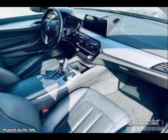 BMW 520 d aut. Touring Luxe PELLE- TELECAMERA - 21