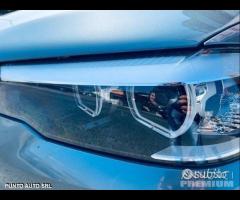 BMW 520 d aut. Touring Luxe PELLE- TELECAMERA - 27