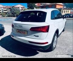 AUDI Q5 35 TDI quattro S tronic Business Sport - 5