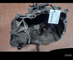 Cambio Renault Clio D4FB7