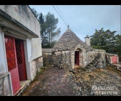 CEGLIE MESSAPICA - Trullo con lamia