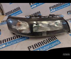 Faro Anteriore Destro Volvo V70 2003