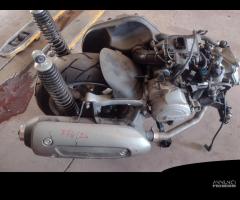 Motore Piaggio MP3 Hybrid M651M 2012