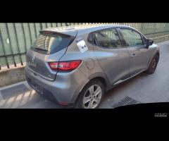 Renault Clio 2013 solo per ricambi