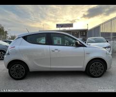 LANCIA YPSILON 1.0 HYBRID 4 VETRI ELETTRICI