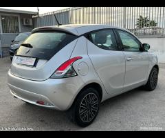 LANCIA YPSILON 1.0 HYBRID 4 VETRI ELETTRICI - 5