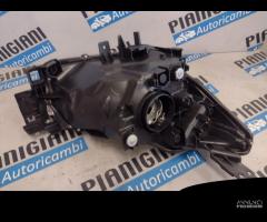 Faro Anteriore Sinistro Mazda 2 2010  NUOVO