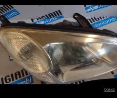 Faro / Proiettore Anteriore Destro Toyota Rav 4 20