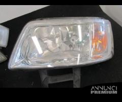 Faro Anteriore Sx Volkswagen Transporter 2006