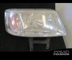 Faro Anteriore Dx Volkswagen Transporter 2006