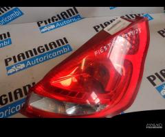 Faro / Fanale Posteriore Destro Ford Fiesta 2011