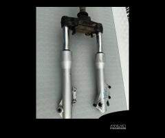 Forcella Piaggio Beverly 125 modello carburatore - 2