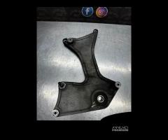 Staffa supporto ruota posteriore Piaggio vespa Gts - 3