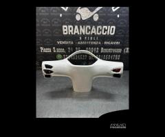 Carena posteriore manubrio Piaggio vespa gts 300 - 1