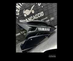 Carena fiancata anteriore Yamaha YZF R125