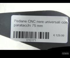 Pedane CNC nere universali con paratacchi 75 mm