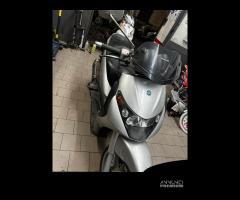 Ricambi Piaggio beverly 200